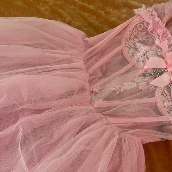 NWT Widow Death Becomes Her Goth Gown in Pink Lace Sz M - Picture 4 of 16